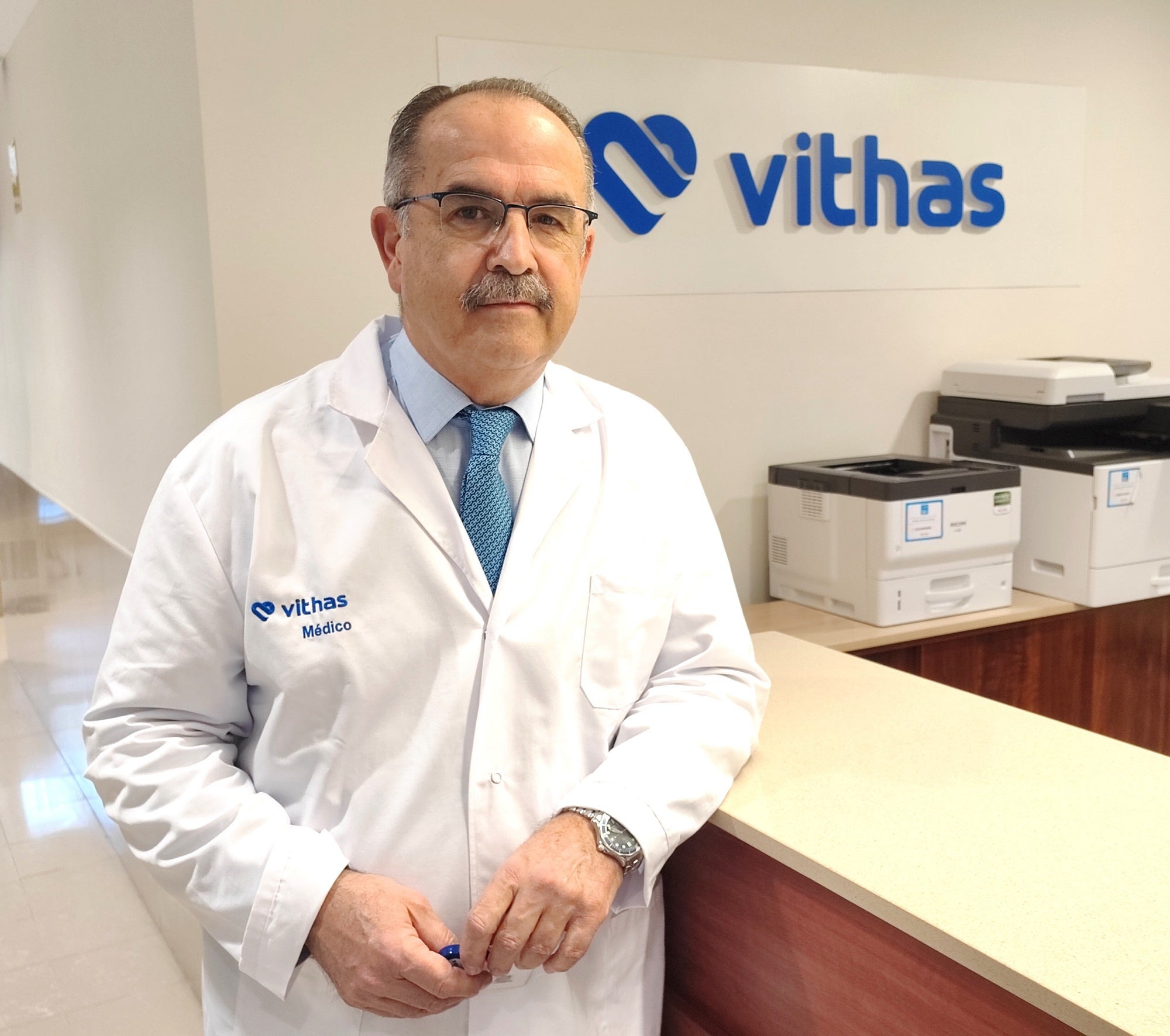 El Servicio de Cirugía Ortopédica y Traumatología de Vithas Málaga (COT) apuesta por la investigación y la docencia como complemento a su actividad El Servicio de Cirugía Ortopédica y Traumatología de Vithas Málaga (COT) apuesta por la investigación y la docencia como complemento a su actividad