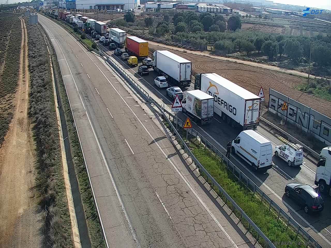 Los agricultores aragoneses mantienen sus movilizaciones Los agricultores aragoneses mantienen sus movilizaciones