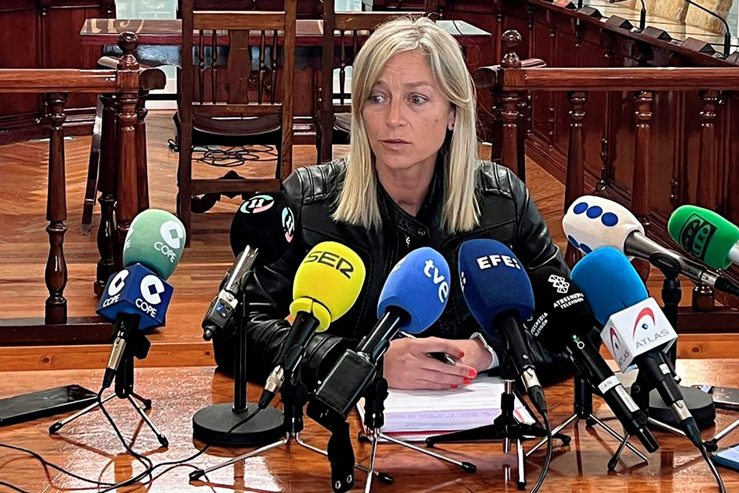 La alcaldesa de Castro Urdiales, consternada por el crimen: "Nada hacía indicar que hubiera ningún tipo de conflicto" La alcaldesa de Castro Urdiales, consternada por el crimen: "Nada hacía indicar que hubiera ningún tipo de conflicto"