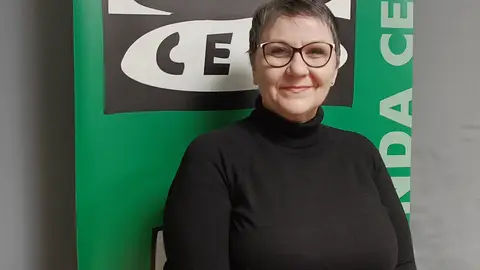 Arranca el ciclo poético Fronteras Líricas en la Biblioteca Pública Pío Baroja de Alcalá de Henares Elisabeta Botan, coordinadora del ciclo poético Fronteras Líricas