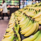 Así se encarecen los productos del campo a la mesa: los plátanos o limones cuestan un 875 por ciento más