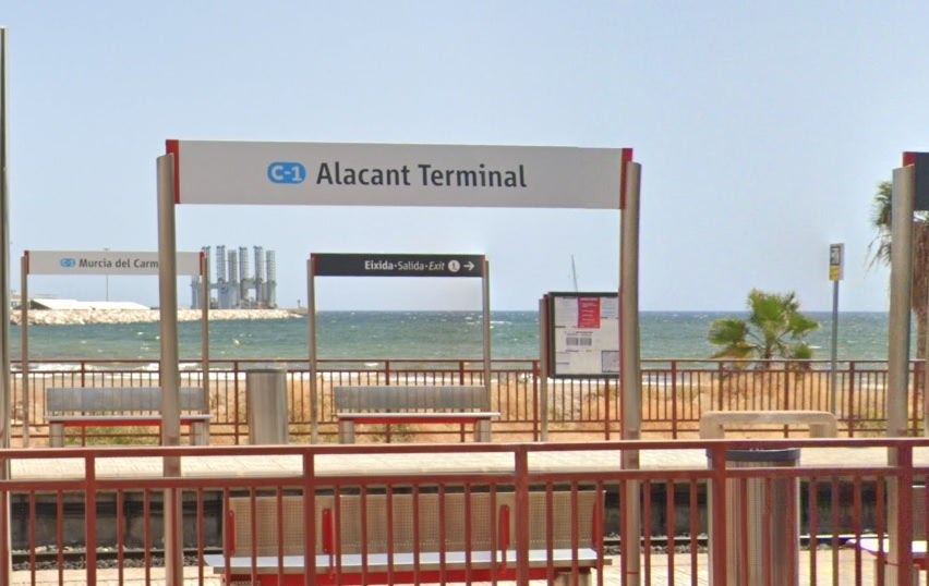 Alicante tramitará un nuevo contrato para que la playa de San Gabriel tenga servicio de salvamento Alicante tramitará un nuevo contrato para que la playa de San Gabriel tenga servicio de salvamento