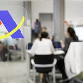 Varias personas son atendidas en la Agencia Tributaria Varias personas son atendidas en la Agencia Tributaria