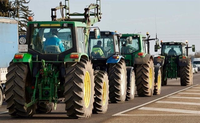 ¿Qué debemos hacer si nos vemos afectados por la huelga de agricultores? ¿Qué debemos hacer si nos vemos afectados por la huelga de agricultores?