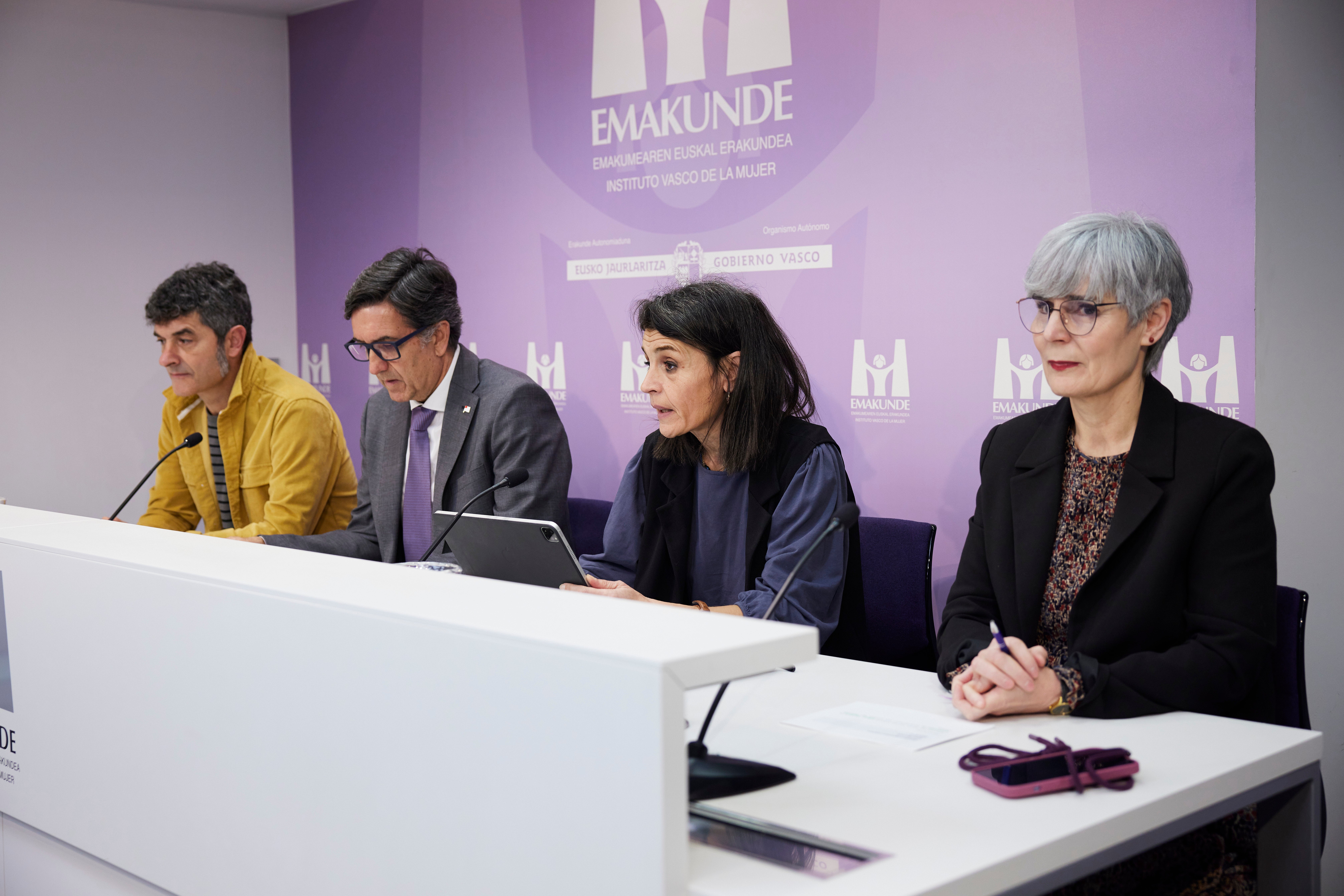 Gobierno vasco refuerza su trabajo con hombres por la igualdad Gobierno vasco refuerza su trabajo con hombres por la igualdad