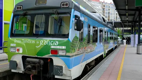 O tren da ruta da camelia abre en marzo a nova temporada de tréns turisticos O tren da ruta da camelia abre en marzo a nova temporada de tréns turisticos