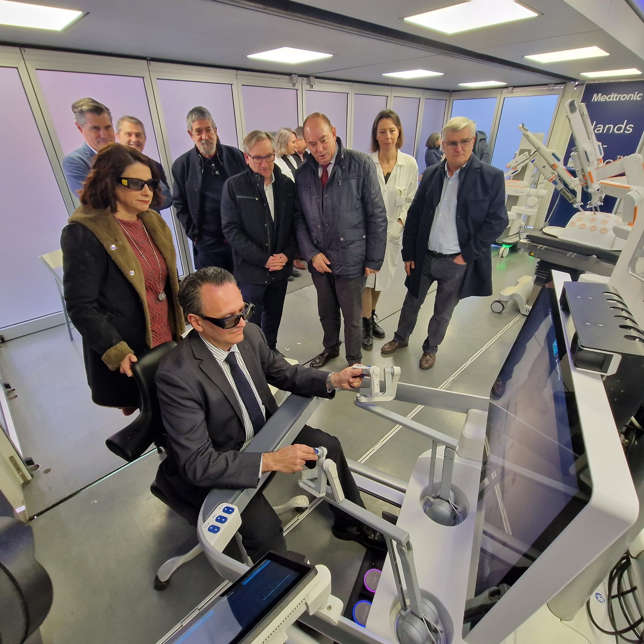 El hospital de Teruel incorpora un robot para cirugías asistidas El hospital de Teruel incorpora un robot para cirugías asistidas