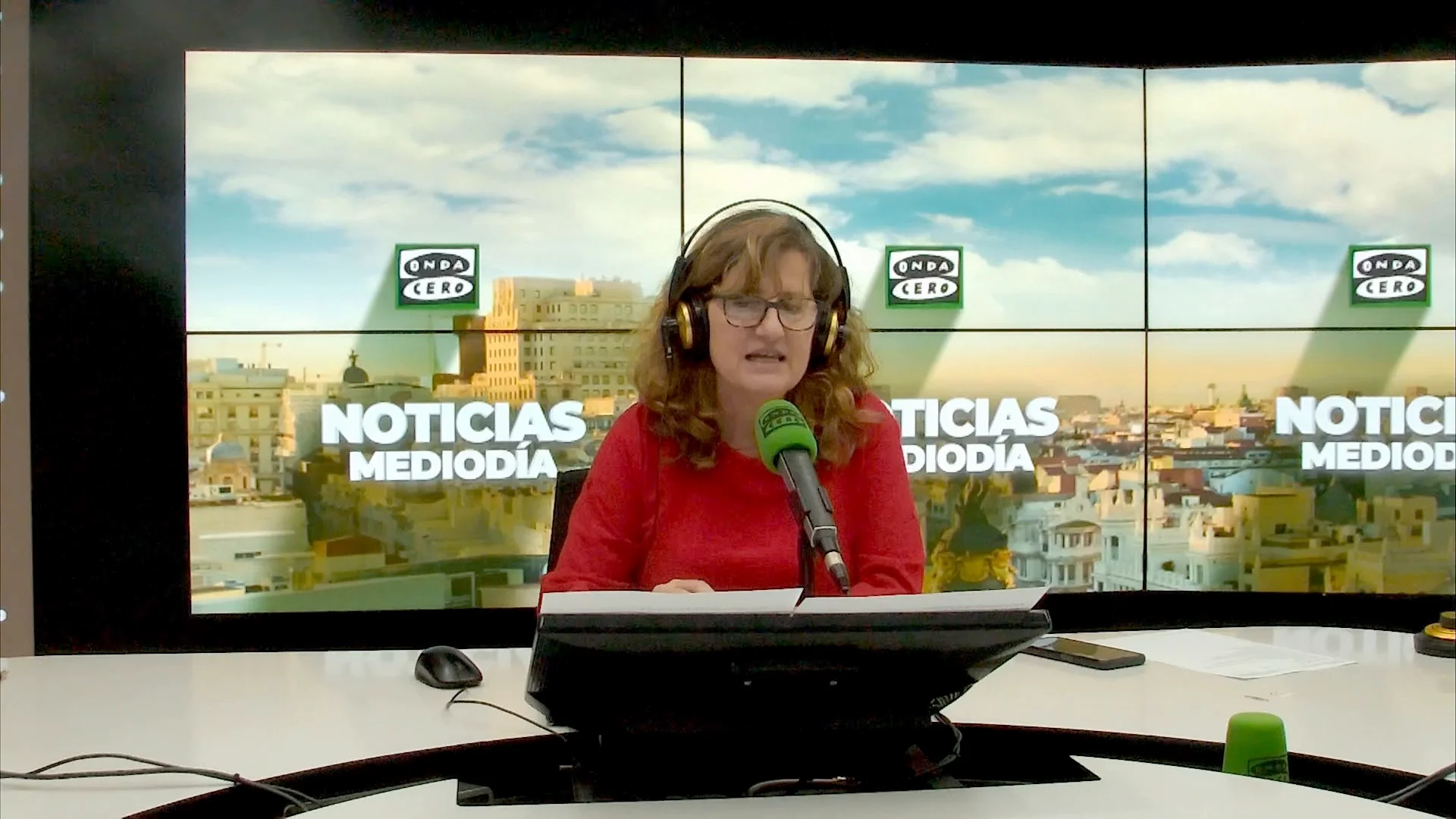 Elena Gijón: "100 años después, la radio es más radio que nunca" Elena Gijón: "100 años después, la radio es más radio que nunca"