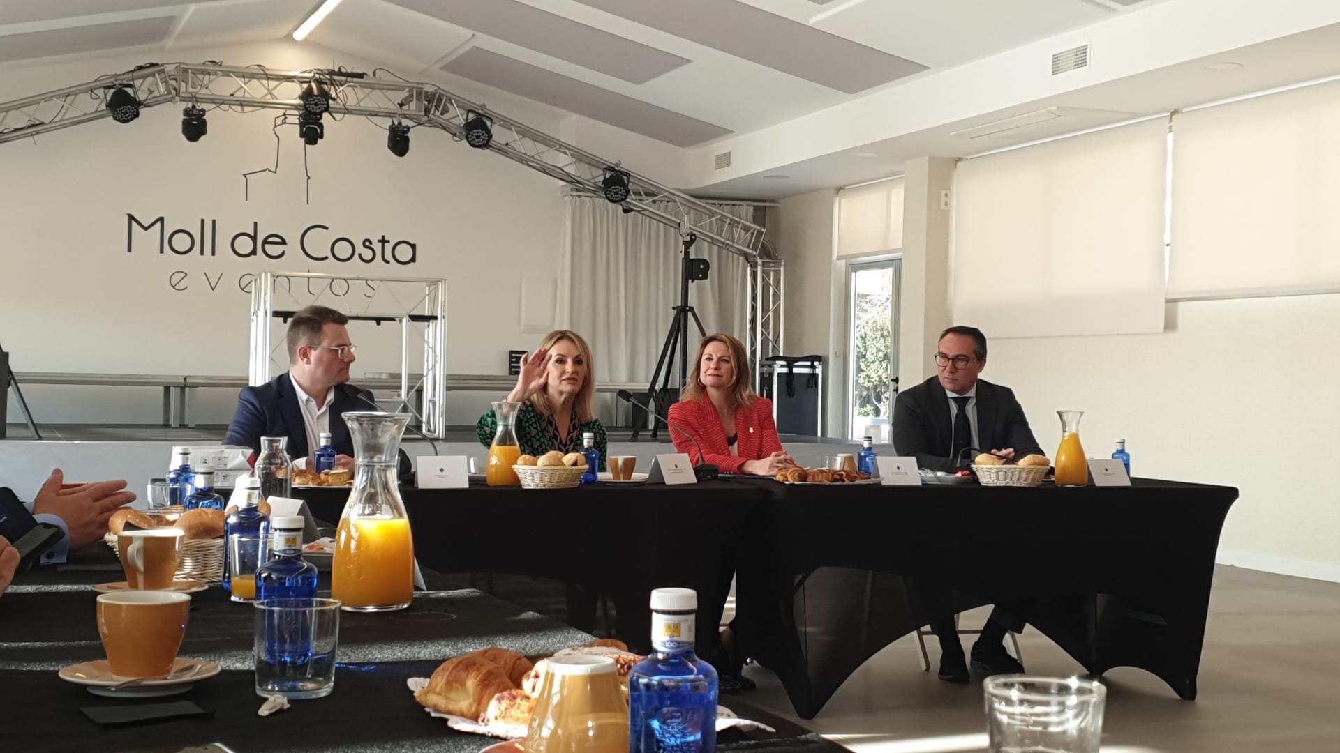 El puerto de Castelló albergará un nuevo hub de empresas tecnológicas para convertirse en el Silicon Valley del Mediterráneo El puerto de Castelló albergará un nuevo hub de empresas tecnológicas para convertirse en el Silicon Valley del Mediterráneo