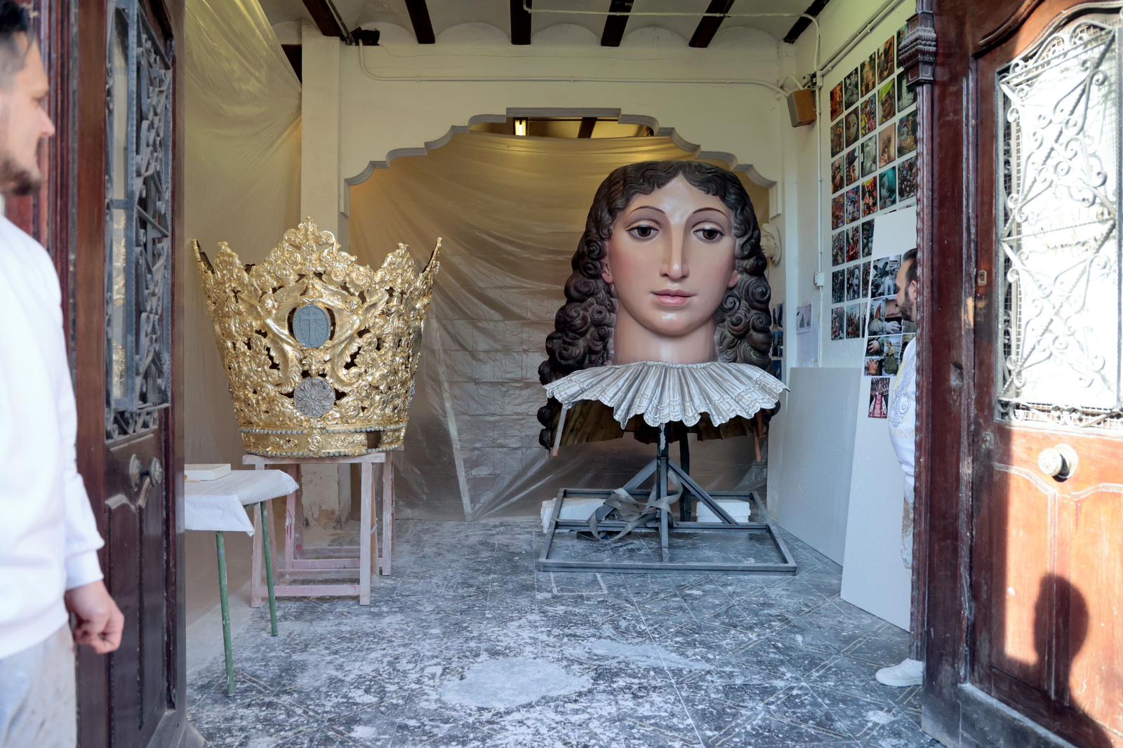 El Ayuntamiento ultima la restauración del “cadafal” de la Virgen El Ayuntamiento ultima la restauración del “cadafal” de la Virgen