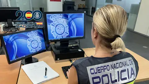Una investigadora de la Policía Nacional Una investigadora de la Policía Nacional