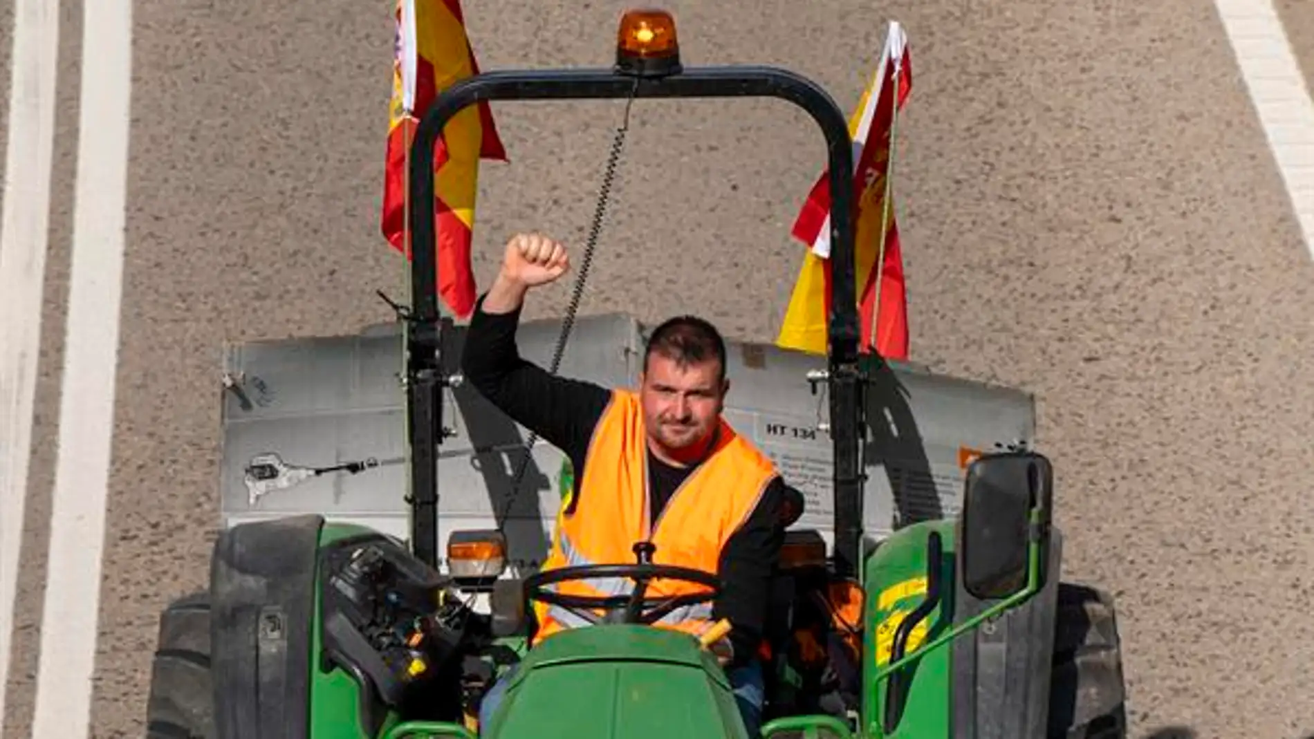 Un tractorista valenciano durante una de las protestas
