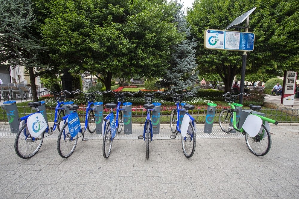 Albacete tiene uno de los servicios más económicos de alquiler de bicis, según OCU Albacete tiene uno de los servicios más económicos de alquiler de bicis, según OCU
