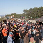 Els pagesos aixequen el tall de l'AP-7 i la N-II a Girona