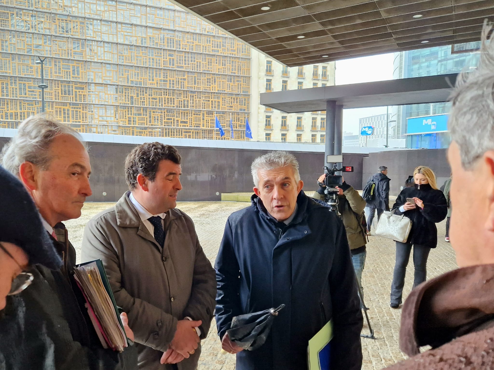 El consejero Samper reclama cambios normativos en Bruselas El consejero Samper reclama cambios normativos en Bruselas