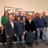 Foto familia desde el centro de la comunicación Jesus Hermida Foto familia desde el centro de la comunicación Jesus Hermida
