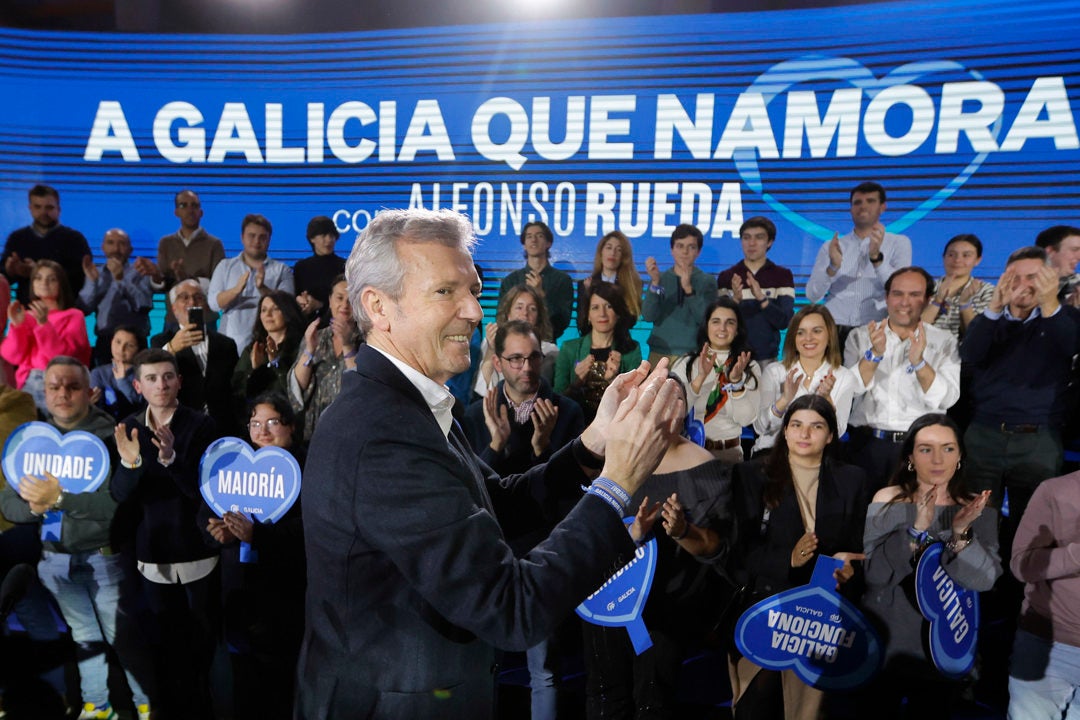 Alfonso Rueda: "No contemplo otro escenario que la mayoría absoluta" Alfonso Rueda: "No contemplo otro escenario que la mayoría absoluta"