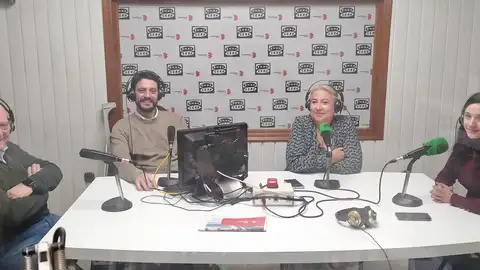 De izquierda a derecha Isidro Cidfuentes, Federico Lucendo, Raquel Cruz y Mª Ángeles Ruiz De izquierda a derecha Isidro Cidfuentes, Federico Lucendo, Raquel Cruz y Mª Ángeles Ruiz
