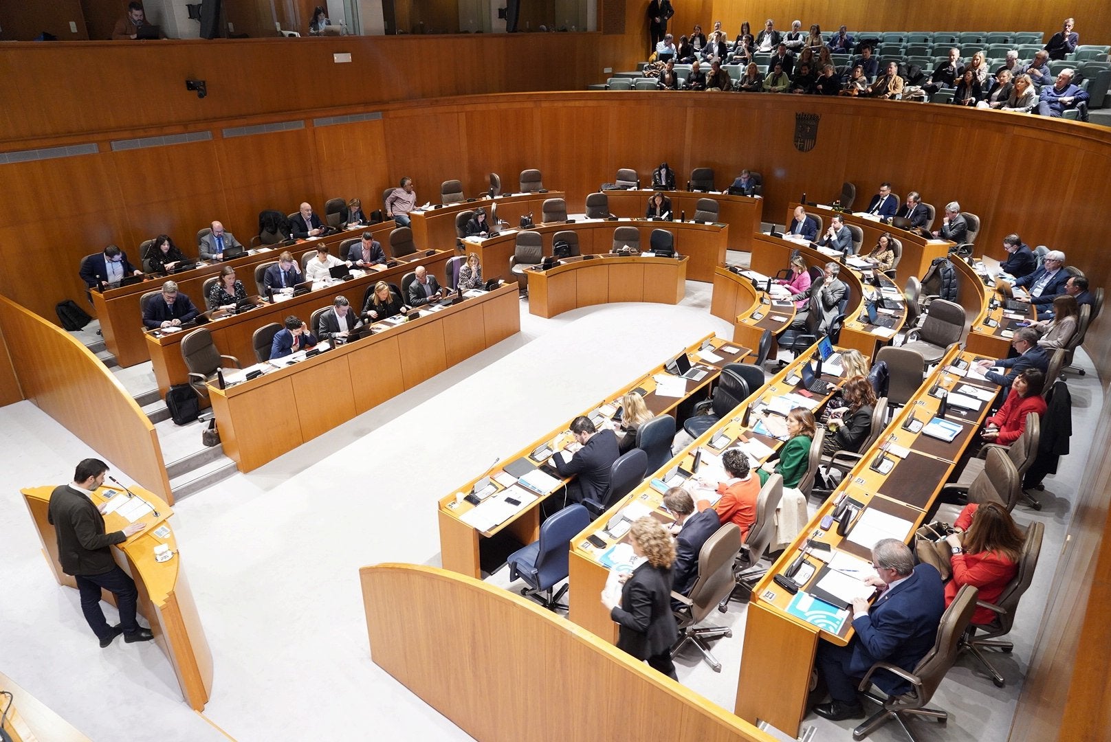 PP, VOX y PAR derogan la ley de memoria democrática PP, VOX y PAR derogan la ley de memoria democrática