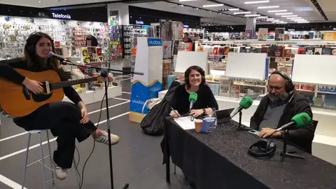 Más de uno Pamplona desde Fnac La Morea Más de uno Pamplona desde Fnac La Morea