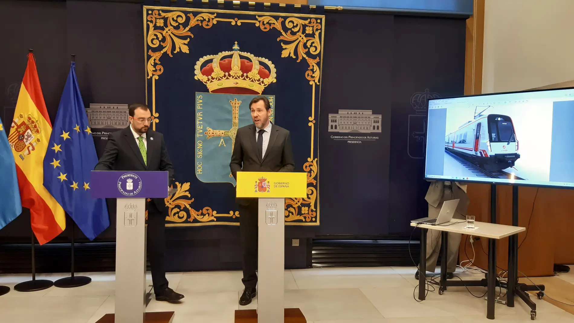 El primer Avril Gijón-Madrid saldrá a las 06:26, afirma el ministro de Fomento Óscar Puente