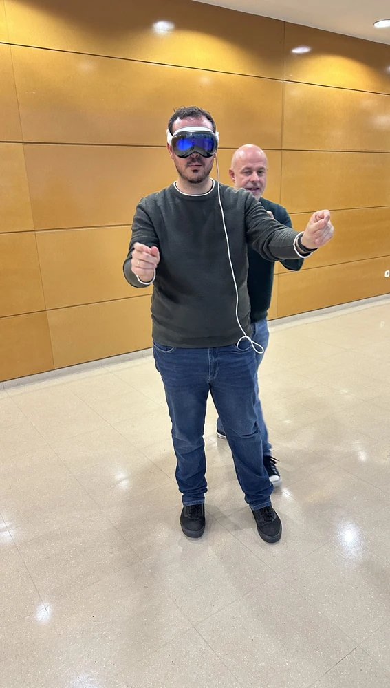 Uso de las Apple Vision Pro. Uso de las Apple Vision Pro.