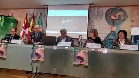 Presentación de Expociencia en la Universidad de León. Presentación de Expociencia en la Universidad de León.