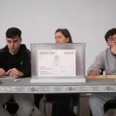 Imagen de una mesa electoral en Galicia