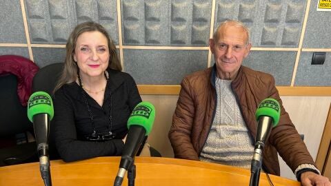 Amparo Peris y Paco Lluch, de la Asociación de Vecinos de las Playas de Almardà