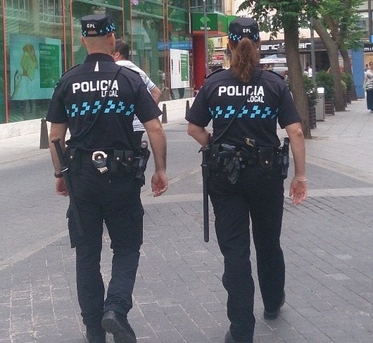 Policía Local de Ciudad Real encontró "un paisaje después de la batalla" tras una fuerte riña entre dos hermanos Policía Local de Ciudad Real encontró "un paisaje después de la batalla" tras una fuerte riña entre dos hermanos