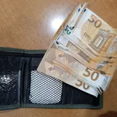 Cartera encontrada por un vecino de Argamasilla de Calatrava Cartera encontrada por un vecino de Argamasilla de Calatrava