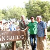 Fallece el sociólogo Johan Galtung, activista por la paz y vinculado a L'Alfàs del Pi