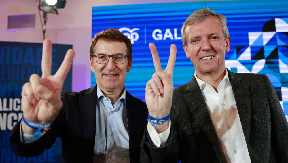 Alberto Núñez Feijóo y Alfonso Rueda, tras la victoria del PP en Galicia Alberto Núñez Feijóo y Alfonso Rueda, tras la victoria del PP en Galicia