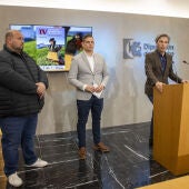 Guadalcázar reivindica el valor de dos antiguas razas de gallina con una exposición monográfica que cuenta con apoyo del Centro Agropecuario Provincial