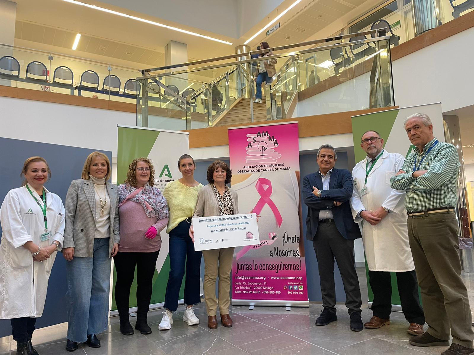 ASAMMA dona 3.000 euros al Hospital Clínico de Málaga para investigar el cáncer de mama metastásico ASAMMA dona 3.000 euros al Hospital Clínico de Málaga para investigar el cáncer de mama metastásico
