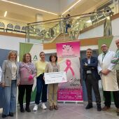 ASAMMA dona 3.000 euros al Hospital Clínico de Málaga para investigar el cáncer de mama metastásico 