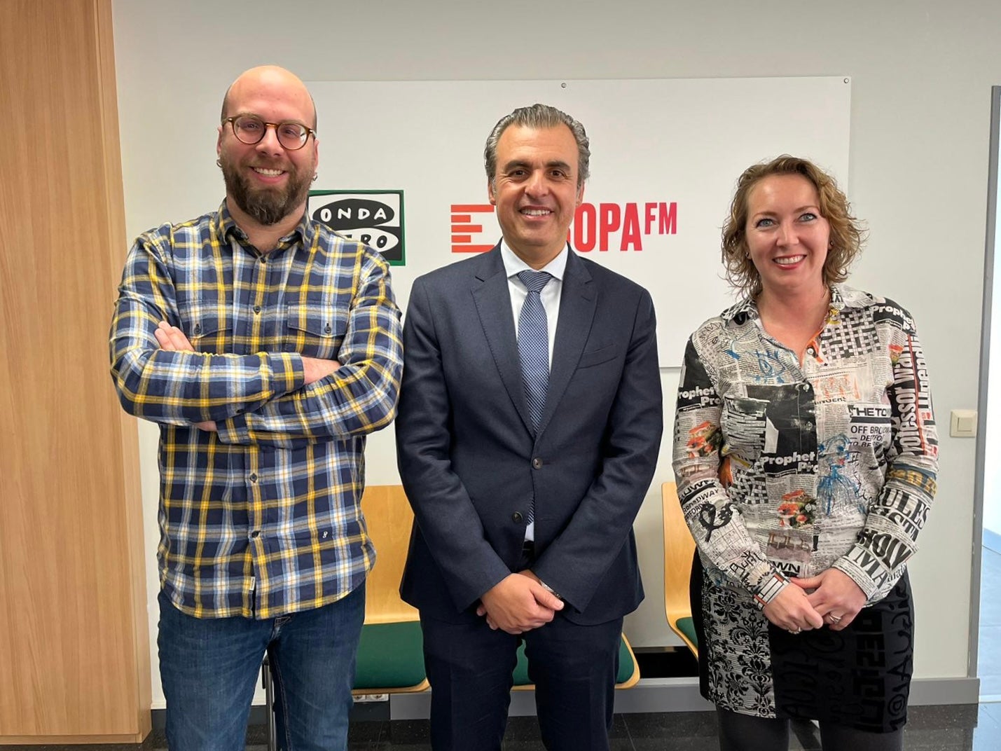 El Govern comienza el plan piloto de climatización analizando una veintena de colegios e institutos El Govern comienza el plan piloto de climatización analizando una veintena de colegios e institutos