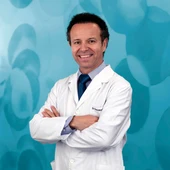 Dr. Alberto González Costea Dr. Alberto González Costea