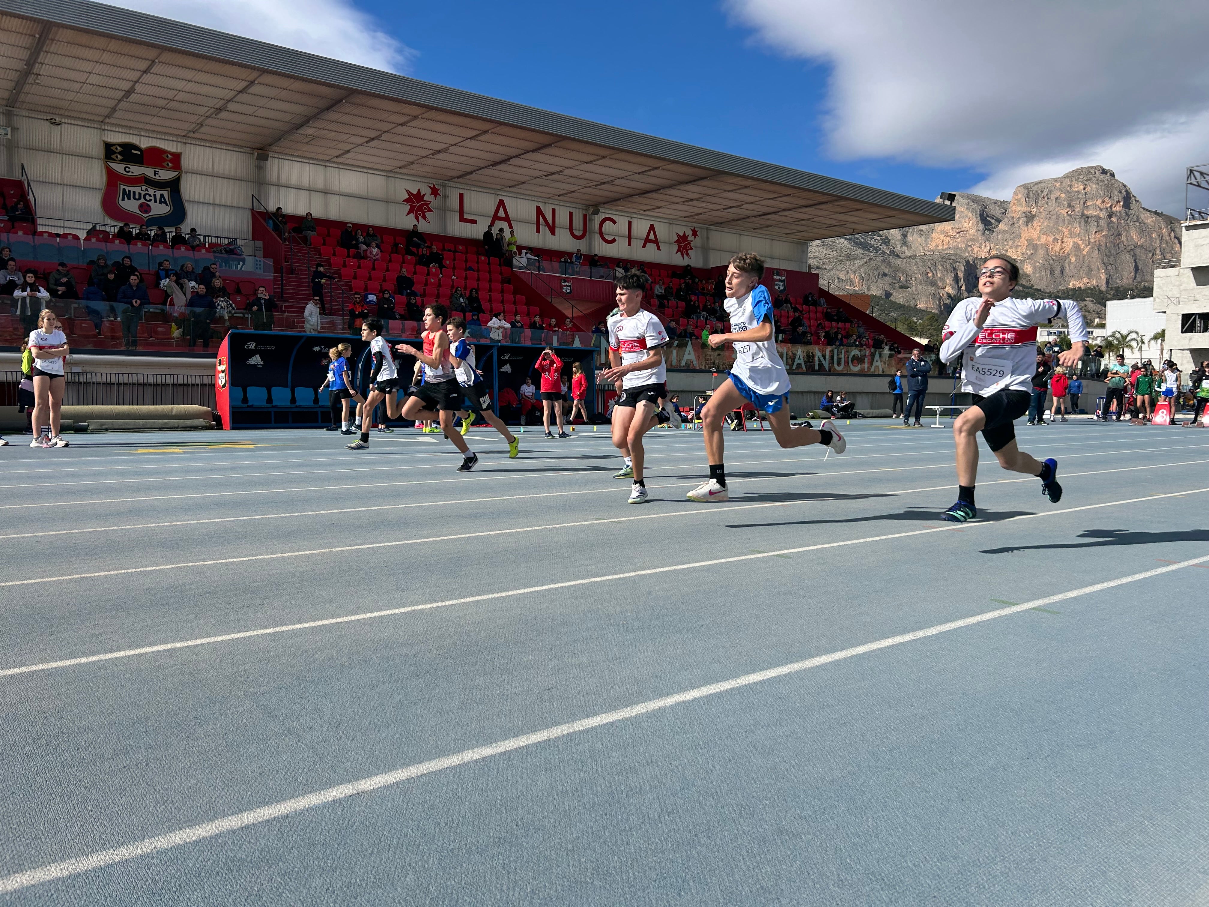 El Campeonato Provincial Sub-14 de La Nucía deja 7 medallas en la comarca El Campeonato Provincial Sub-14 de La Nucía deja 7 medallas en la comarca