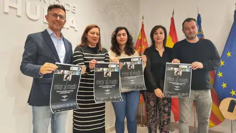 Este jueves se proyecta en el Teatro Circo ‘Mirar al miedo’, el documental que narra la historia de una joven oriolana que ha superado varias encefalitis Este jueves se proyecta en el Teatro Circo ‘Mirar al miedo’, el documental que narra la historia de una joven oriolana que ha superado varias encefalitis