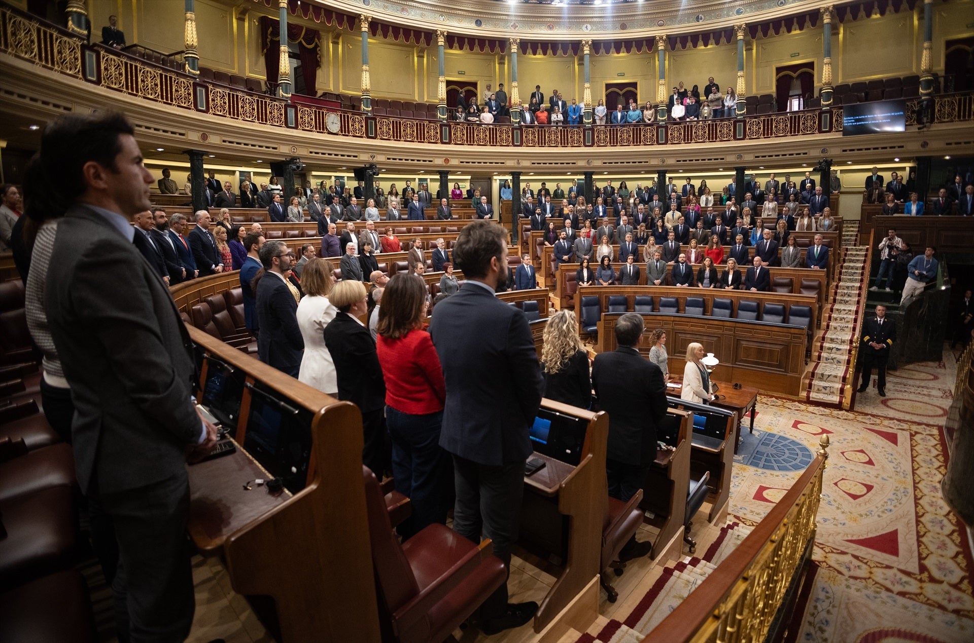 ERC y Bildu se ausentan en el minuto de silencio por los guardias civiles asesinados en Barbate ERC y Bildu se ausentan en el minuto de silencio por los guardias civiles asesinados en Barbate
