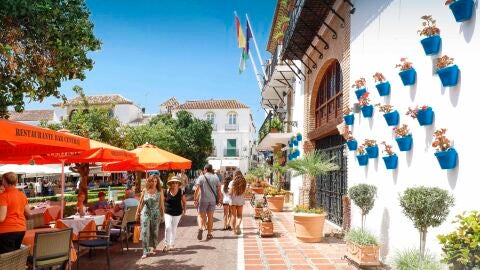 Una plaza en la ciudad andaluza de Marbella 
