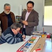 El alcalde de Finestrat promete nuevas líneas de colaboración con el Centro Ocupacional Doble Amor