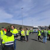 Cortes de la Autovía A-67 en Reinosa por las protestas ganaderas