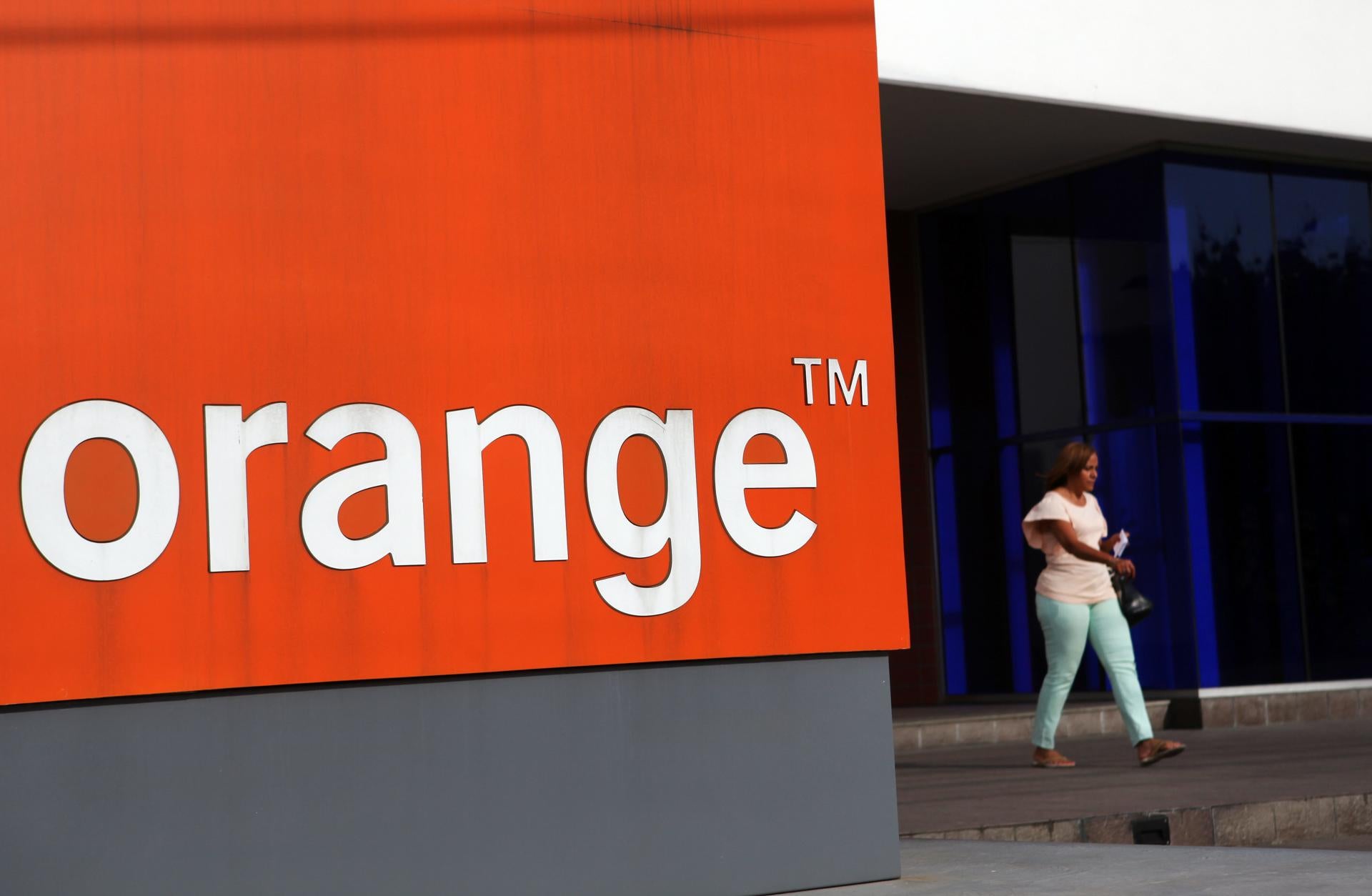 Bruselas aprueba con condiciones la fusión de Orange y MásMóvil Bruselas aprueba con condiciones la fusión de Orange y MásMóvil
