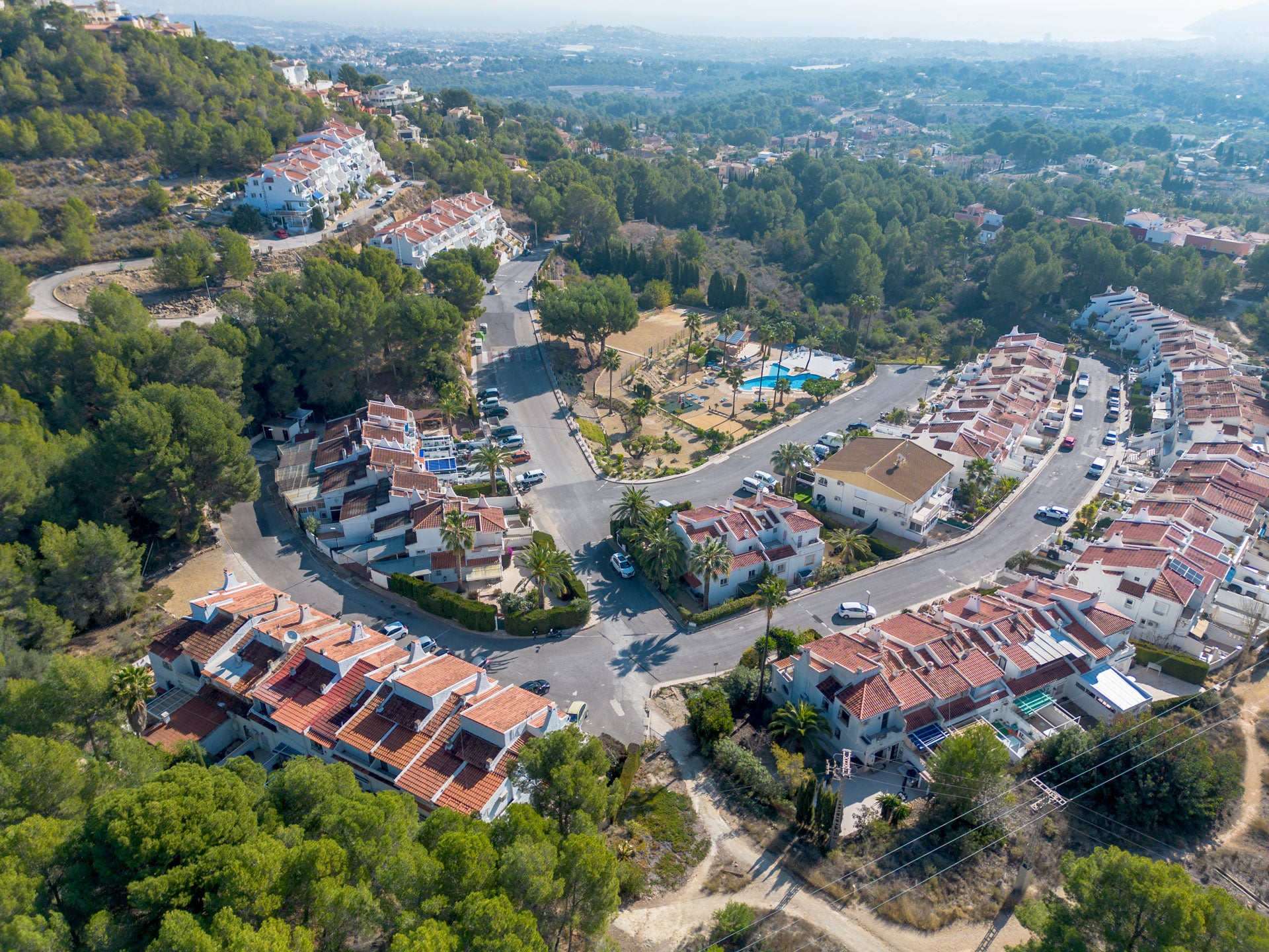 L'Alfàs del Pi asfaltará los accesos a la Urbanización Residence Park L'Alfàs del Pi asfaltará los accesos a la Urbanización Residence Park