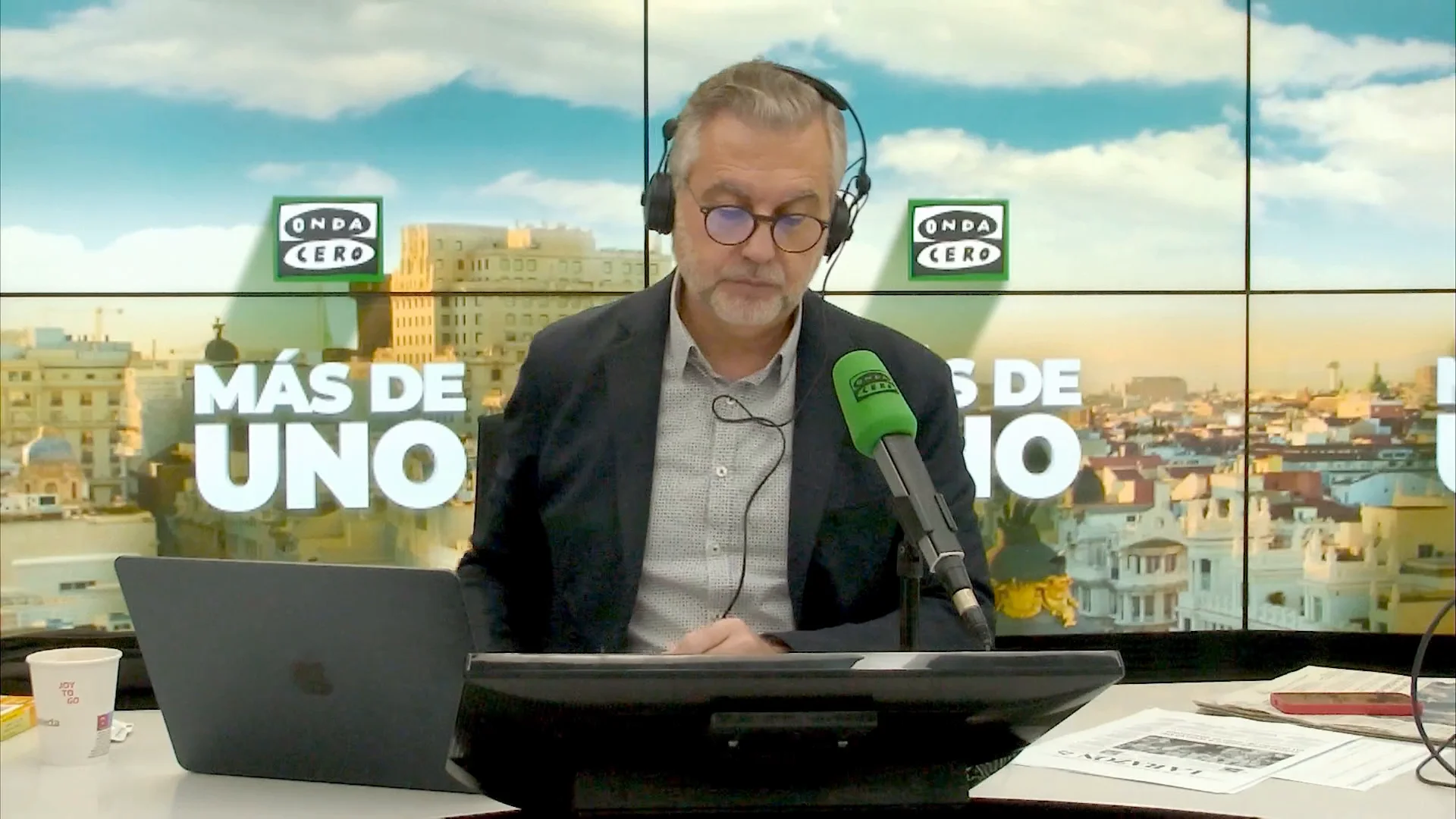 Tres historias para empezar el día con Alsina Tres historias para empezar el día con Alsina
