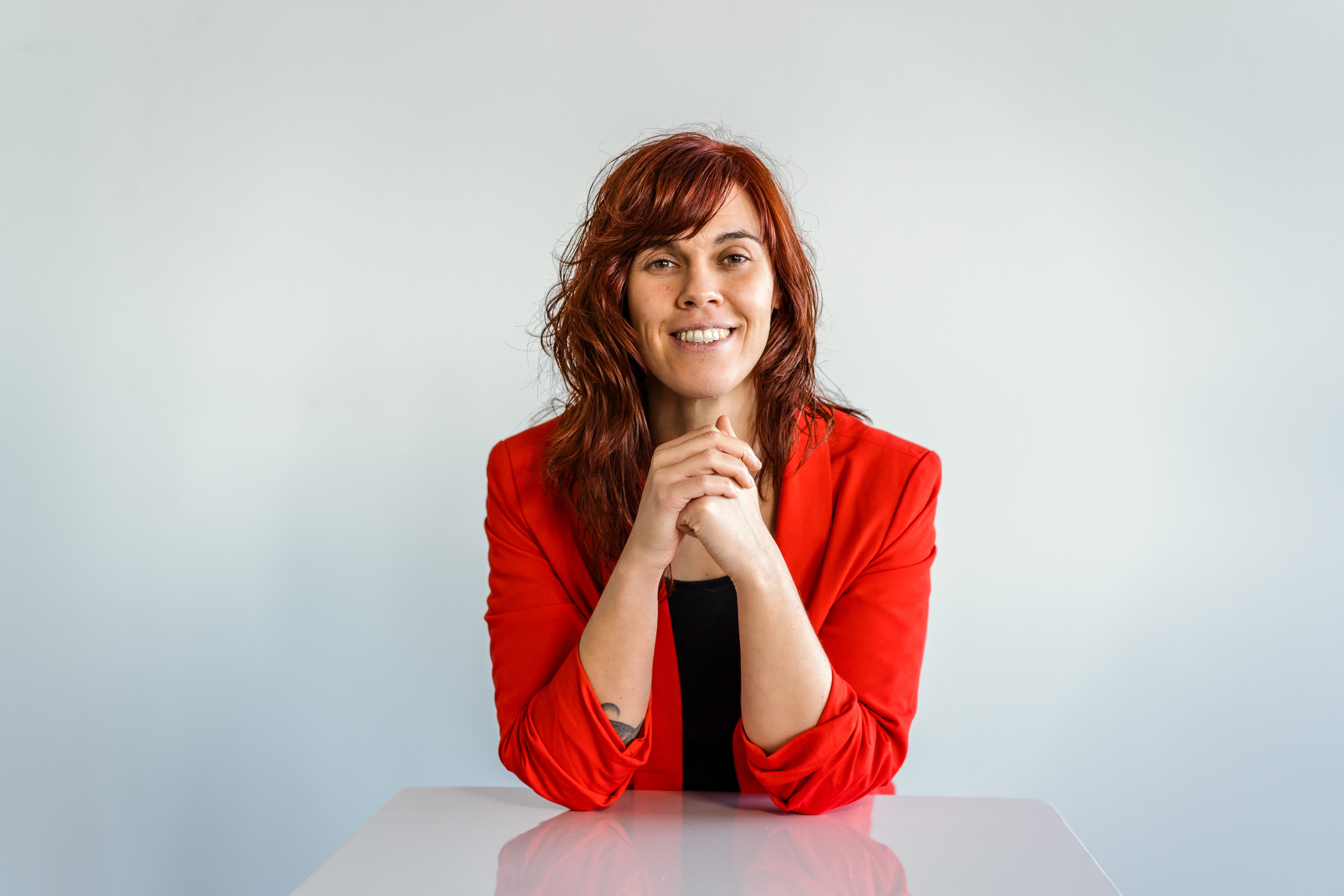 Lorena Gascón: "cuando hablamos mal de nosotros recibimos cariño de los demás; cuando hablamos bien, antipatía" Lorena Gascón: "cuando hablamos mal de nosotros recibimos cariño de los demás; cuando hablamos bien, antipatía"
