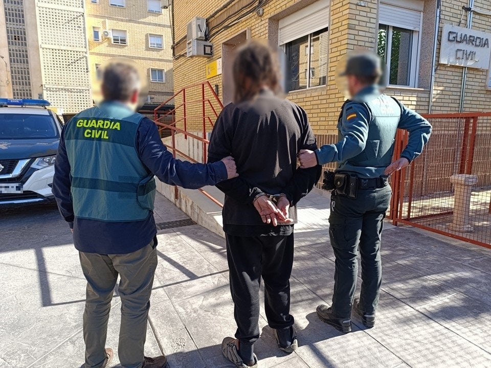 Ingresa en prisión un hombre detenido en Sax tras herir de bala a otro al que también golpeó con un garrote Ingresa en prisión un hombre detenido en Sax tras herir de bala a otro al que también golpeó con un garrote