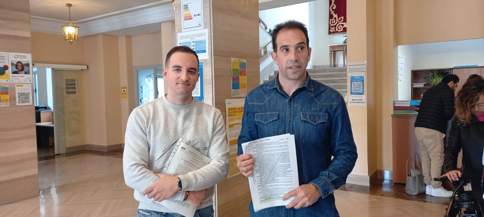 La Plataforma por la Travesía de San Rafael exige una solución y que cesen las mentiras sobre el peaje de la AP6 La Plataforma por la Travesía de San Rafael exige una solución y que cesen las mentiras sobre el peaje de la AP6